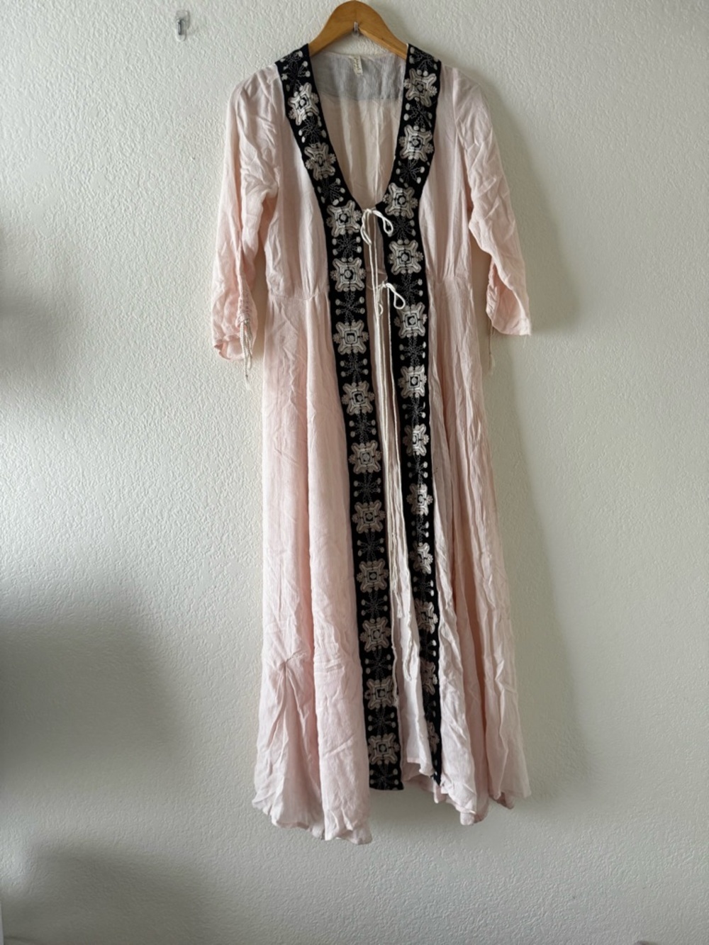 Free People Tie front Long embroidered Kimono size 6